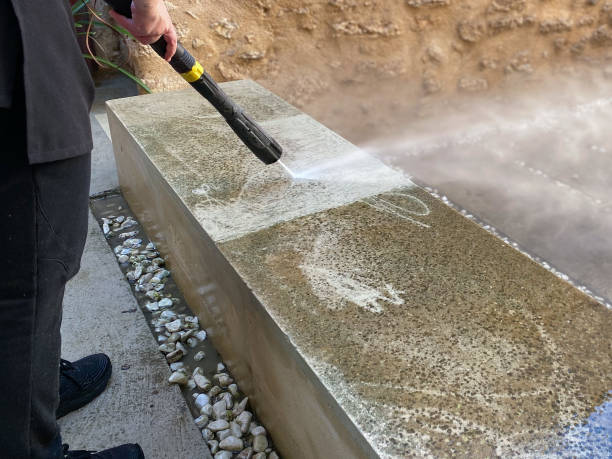 Best Commercial Pressure Washing  in Mayflower Village, CA